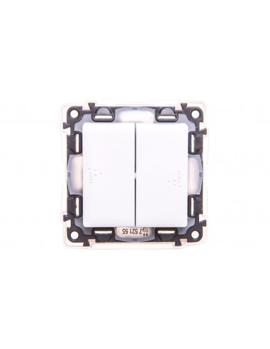 VALENA LIFE Łącznik świecznikowy IP44...