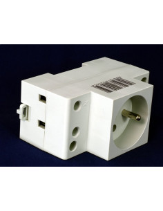 Gniazdo serwisowe 2P+PE 16A... 2