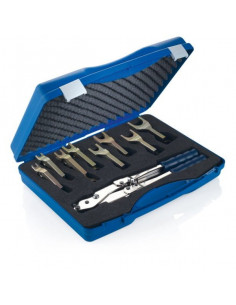 Walizka z kompletem...